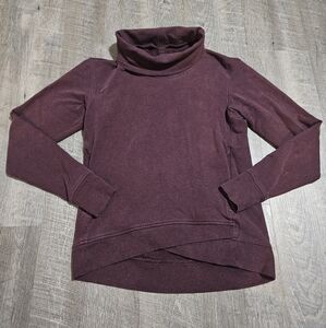 Womens Lululemon On The Double Pullover Burgandy Size 6